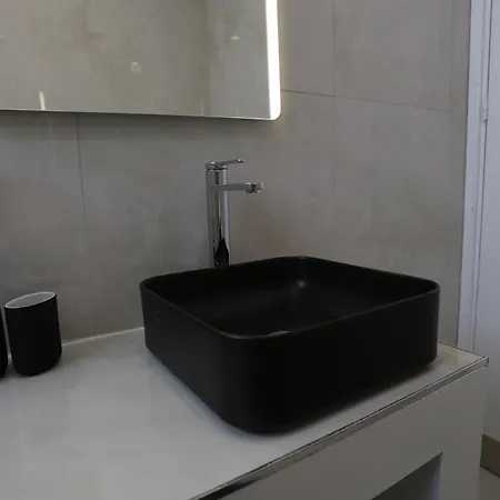 Nicosia Central Suites Apartment