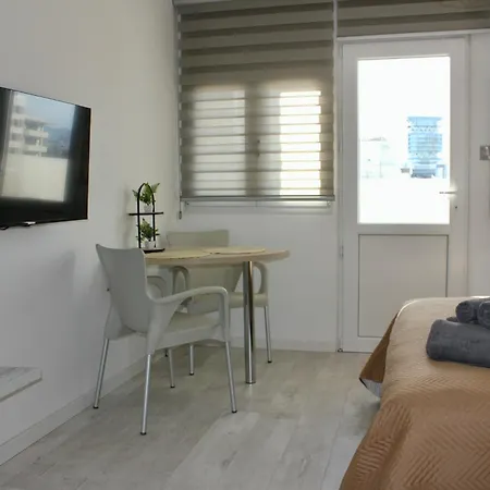 Nicosia Central Suites アパート