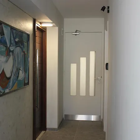 דירה Nicosia Central Suites *
