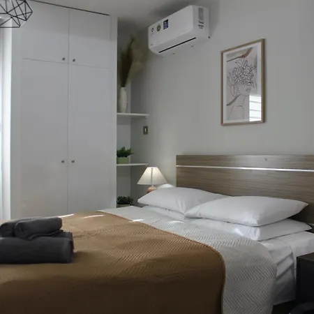 Nicosia Central Suites Apartament *