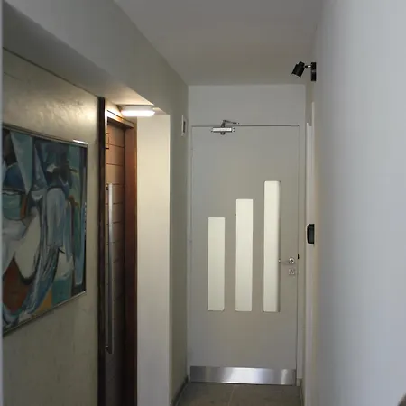 Апартаменты Nicosia Central Suites Никосия